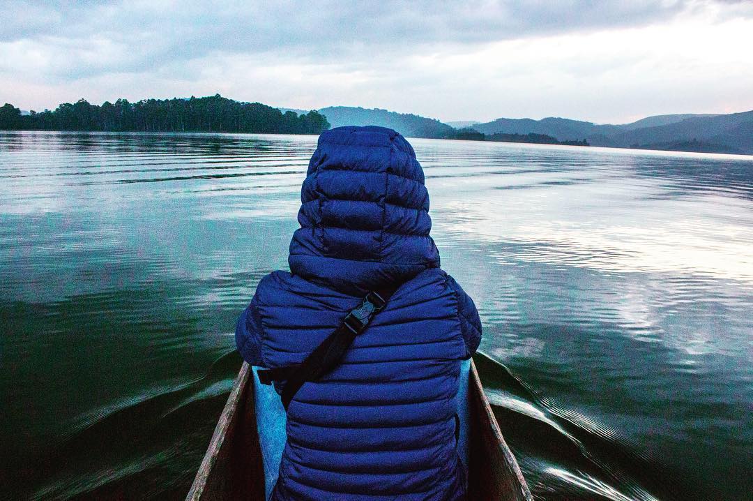 【Come, stay and Explore Lake bunyonyi】
We are providing free canoe riding service.
If you are excited to see real African culture and lifestyle,
you are most welcome at @om_hostel 
For more information about adventurous tour, check out
@enjojotours

#lakebunyonyi #kabale #eastafrica #uganda #africa